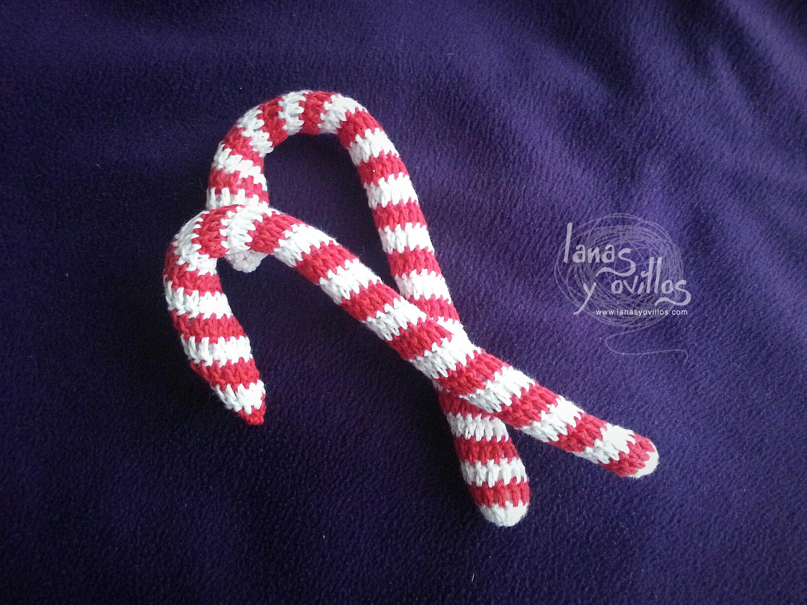 candy cane crochet amigurumi free pattern with video tutorial