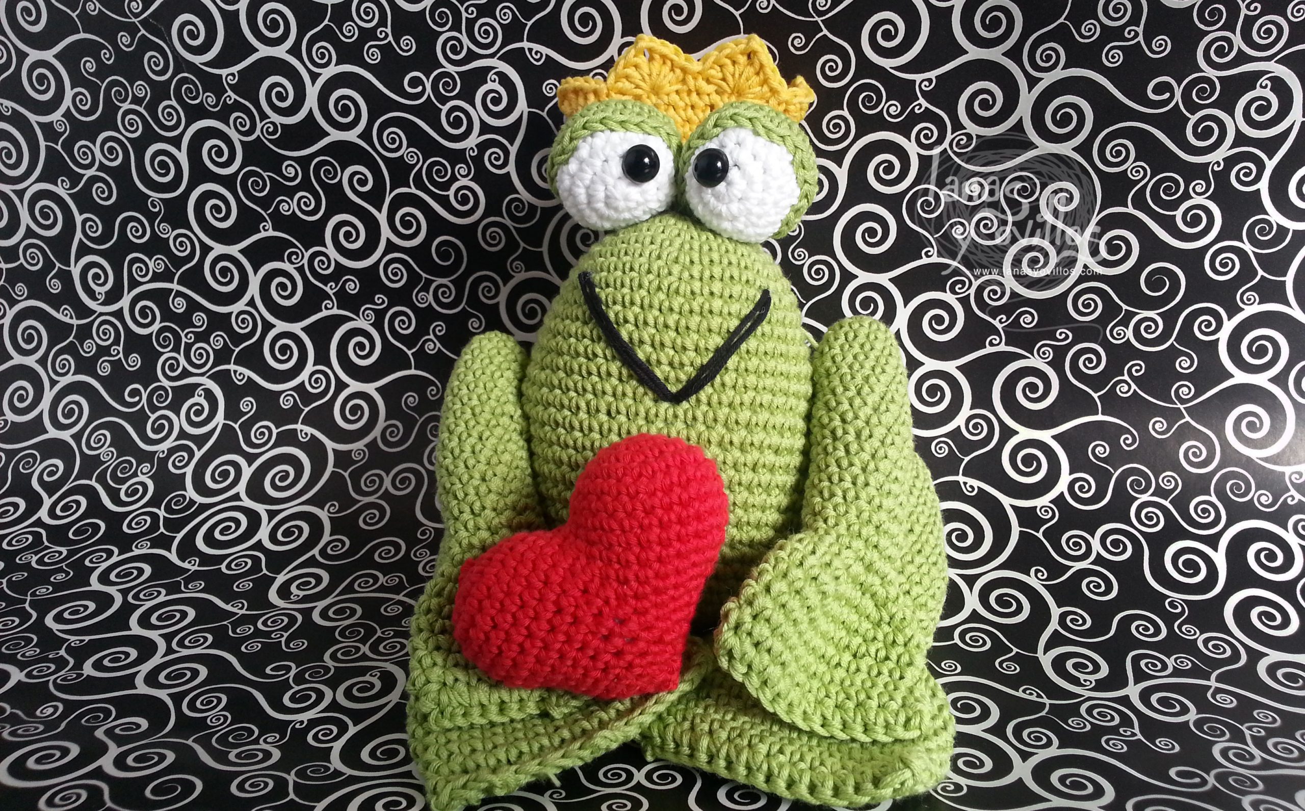prince frog amigurumi free pattern with video tutorial step by step