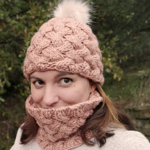 cable hat and circle scarf free knitting pattern