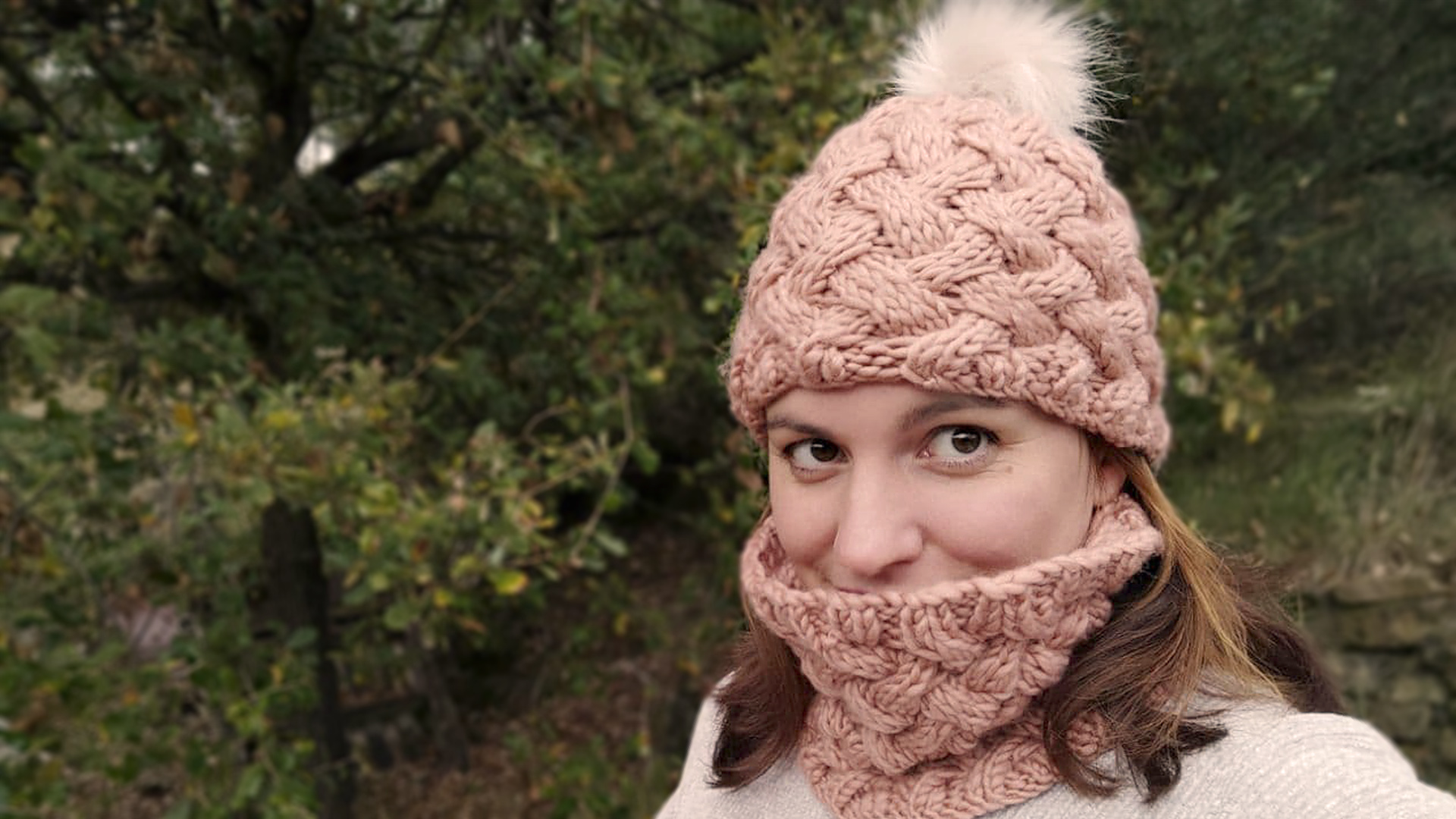 cable hat and circle scarf free knitting pattern