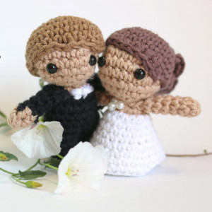 wedding detail amigurumi crochet groom and bride