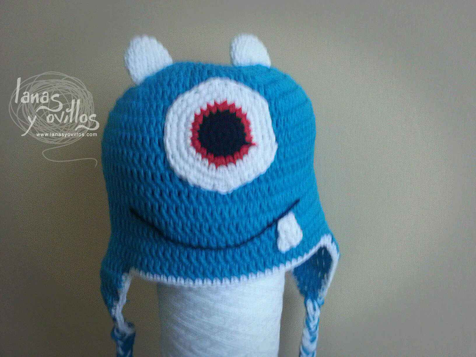 crochet moster hat free pattern with video tutorial