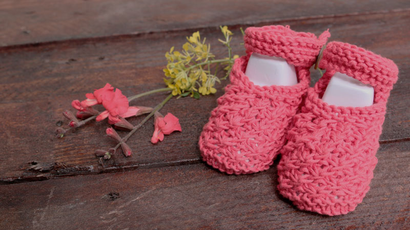 baby knitting shoes slippers free knitting pattern
