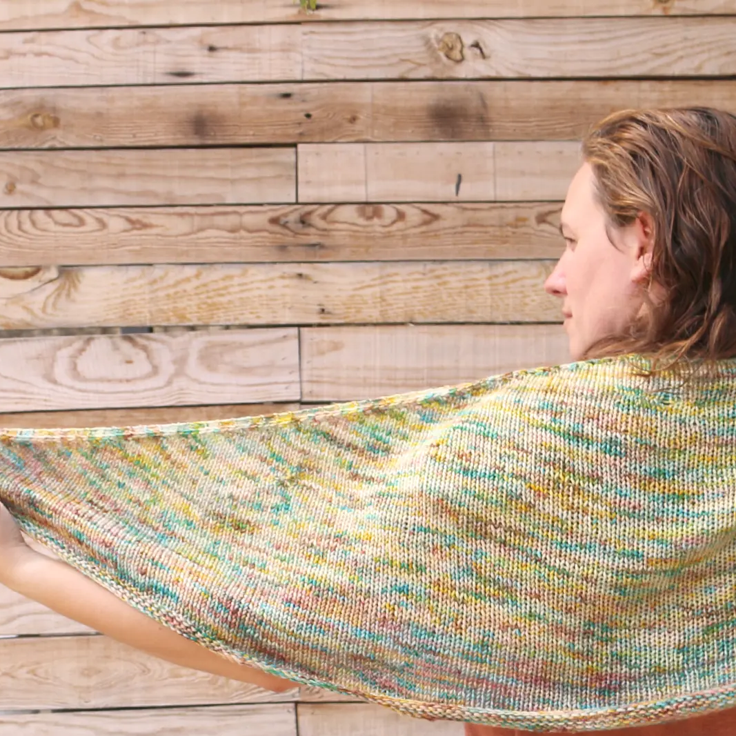 chal media luna circular tricot patron gratis video tutorial knitting shawl easy pattern free