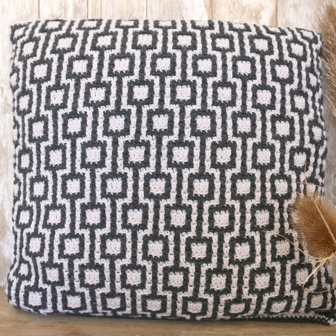infinity pillow mosaic crochet free pattern patron gratis
